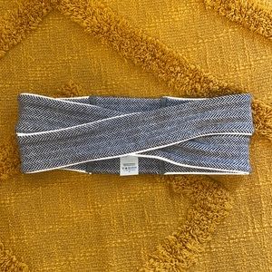 Lululemon Herringbone Winter Headband